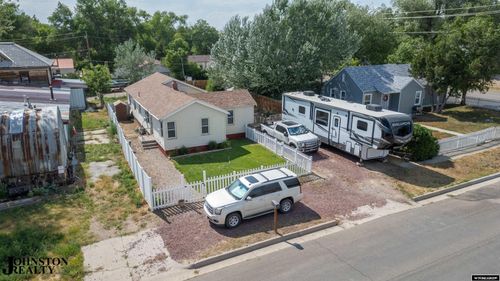 816 S 7th St, Douglas, WY, 82633-2843 | Card Image