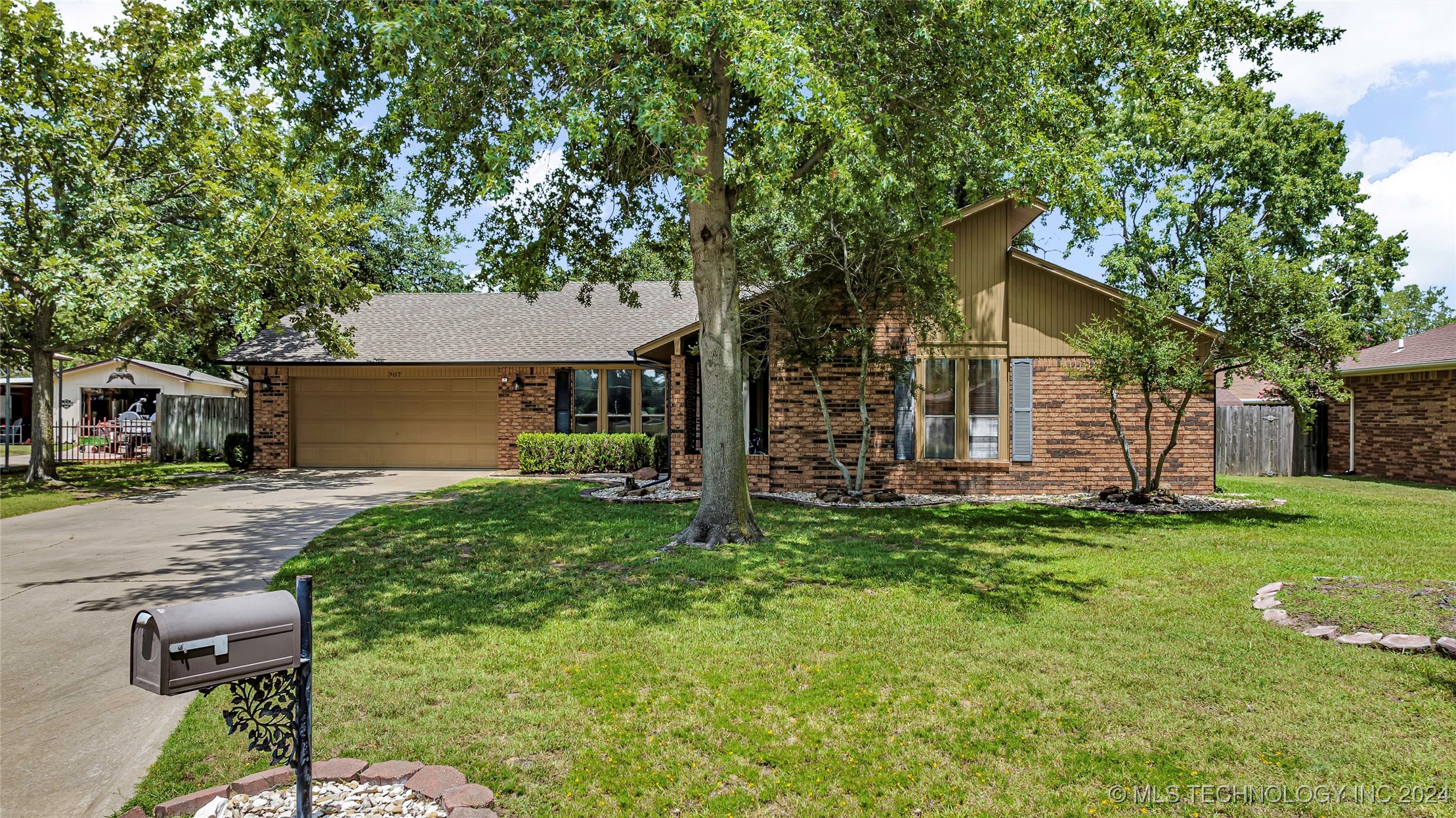 Beaumont Dr, Ardmore, OK 73401