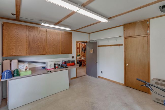 Workshop area in the garage! | Image 46