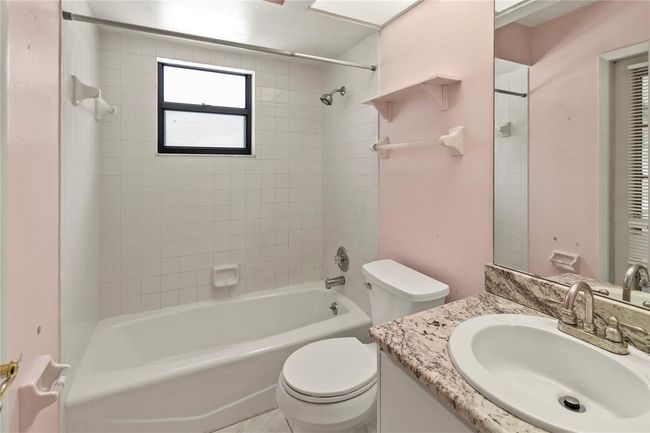 4805 Cypress Lake Ct, House other with 3 bedrooms, 2 bathrooms and null parking in SARASOTA FL | Image 27