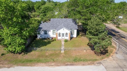 1000 Nelson St, Linden, TX, 75563-5914 | Card Image