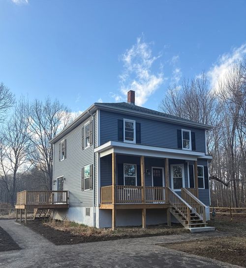 702 Bark St, Swansea, MA, 02777-4865 | Card Image