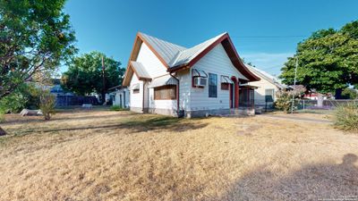 831 Mckinley, House other with 3 bedrooms, 1 bathrooms and null parking in San Antonio TX | Image 3