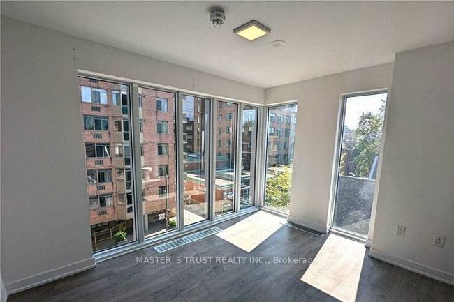 714 - 50 Mccaul St, Condo with 2 bedrooms, 2 bathrooms and null parking in Toronto ON | Image 8