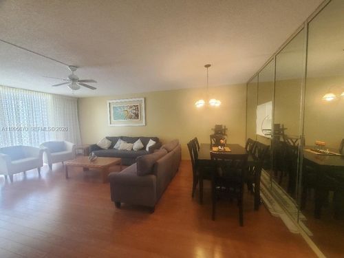 207-319 Ne 14th Ave, Hallandale Beach, FL, 33009-7449 | Card Image
