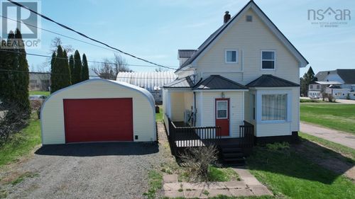 81 Queen Street, Springhill, NS, B0M1X0 | Card Image