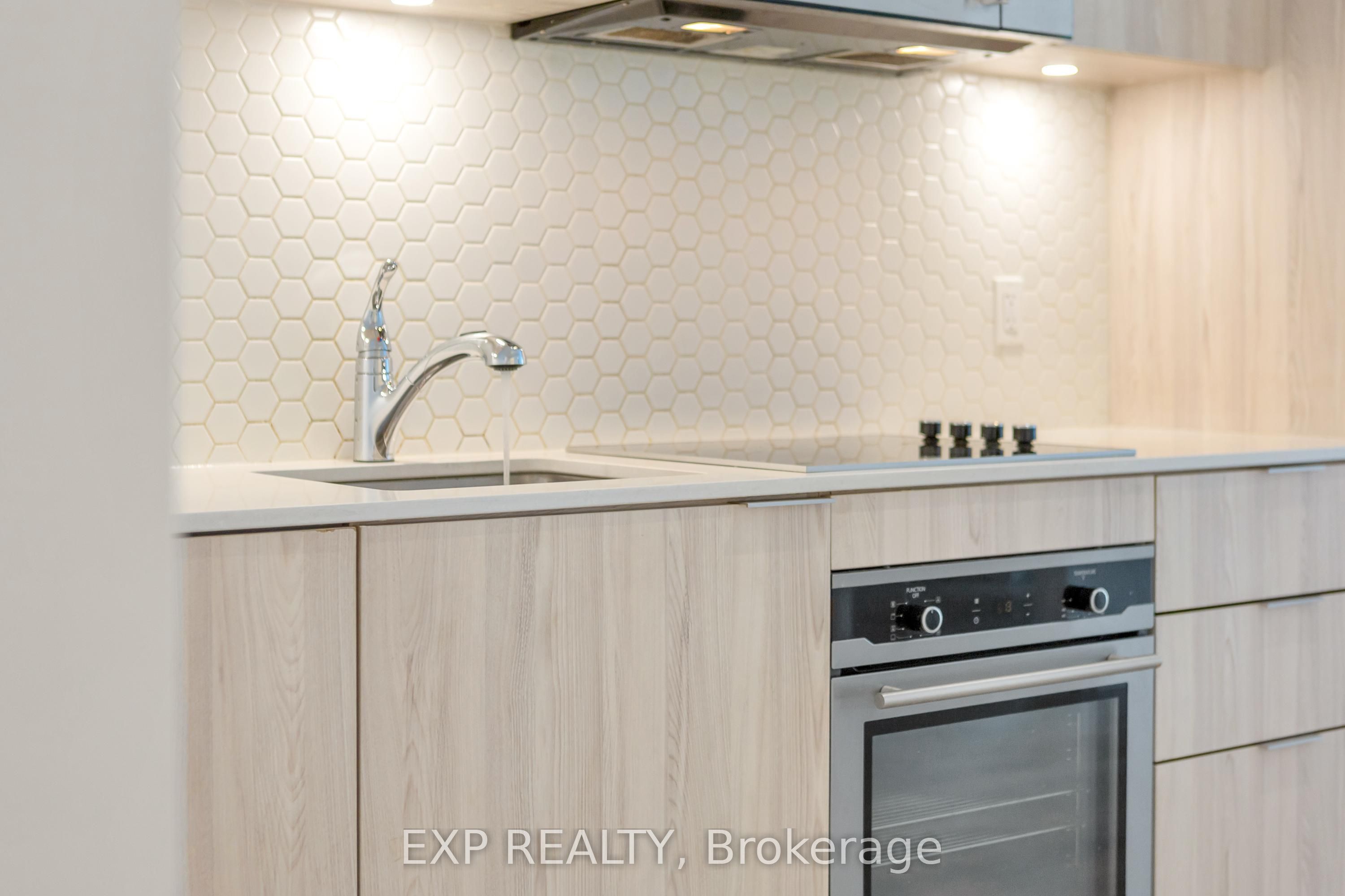 Residential in Toronto C01 3