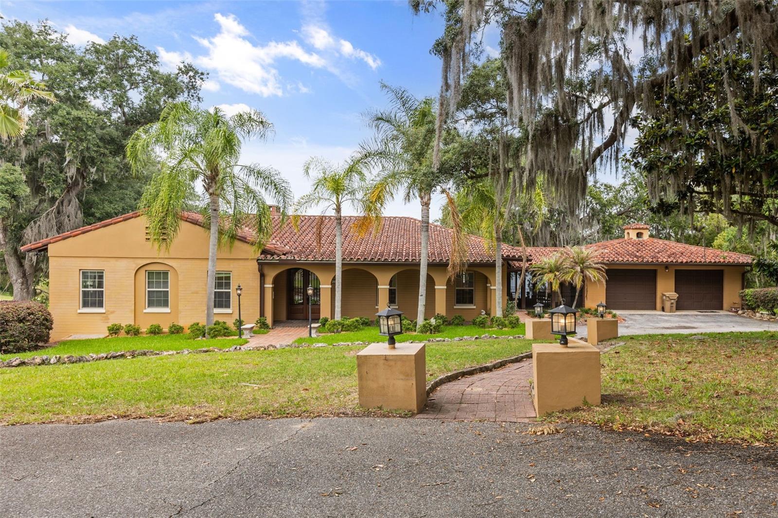 Residential in EUSTIS 2
