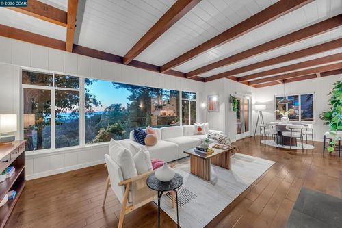 2633 Chelsea Dr, Oakland, CA, 94611-2421 | Card Image