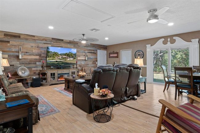597 N Fresno Ave, House other with 3 bedrooms, 2 bathrooms and null parking in HERNANDO FL | Image 6
