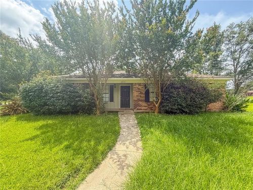 8613 Mcallister Dr, Theodore, AL, 36582-4819 | Card Image