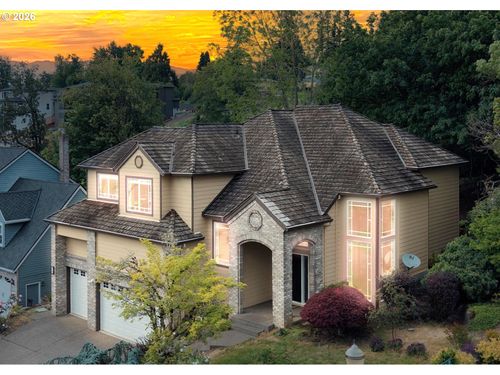 3821 Fairhaven Dr, West Linn, OR, 97068-3758 | Card Image