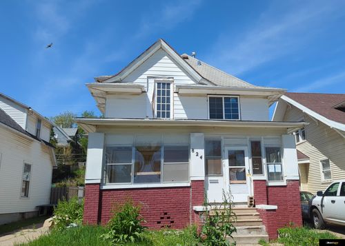 824 S 35th St, Omaha, NE, 68105-1912 | Card Image