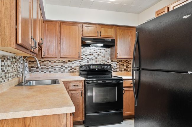 APT-2 - 404 Lexington Ave, Condo with 2 bedrooms, 2 bathrooms and 1 parking in Aspinwall PA | Image 13