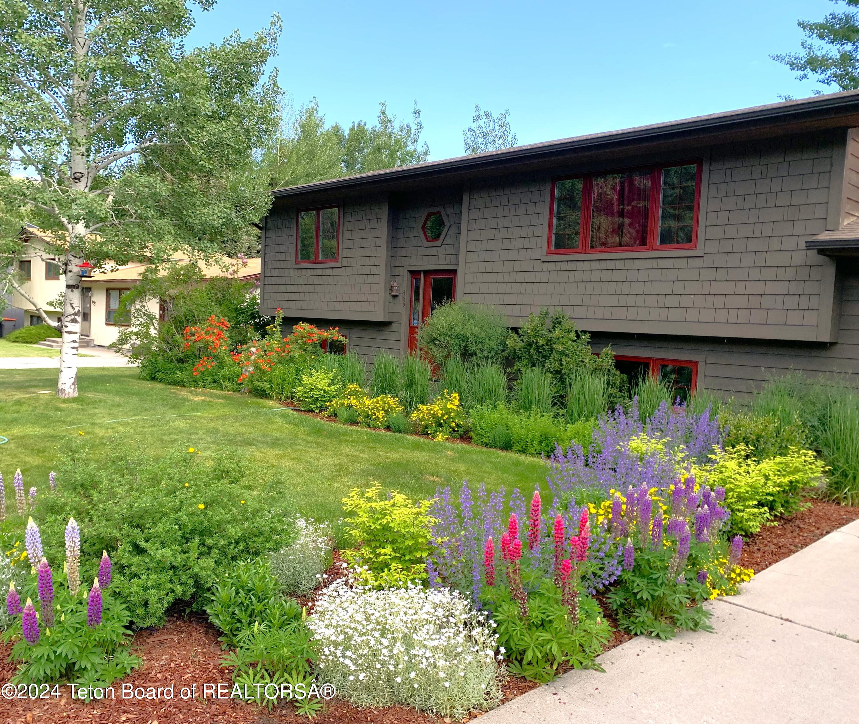 Hansen Ave, Jackson, WY 83001