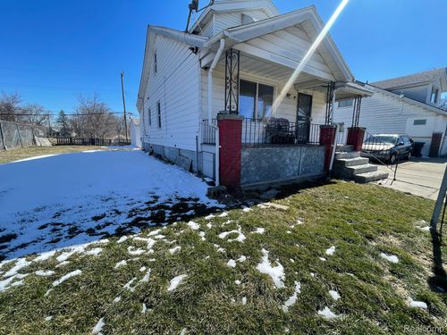 19312 Danbury St, Detroit, MI, 48203-1645 | Card Image