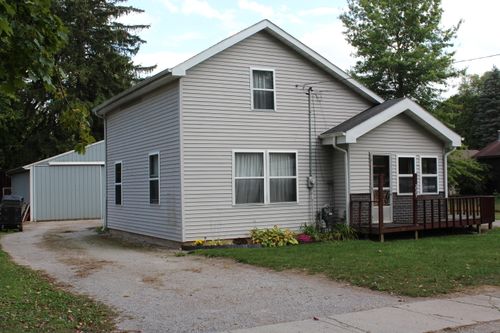 229 S Sherman St, Sheridan, MI, 48884-9642 | Card Image