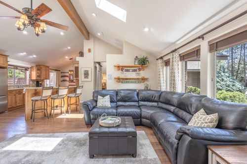 2-57651 Dutchman Ln, Sunriver, OR, 97707-3030 | Card Image