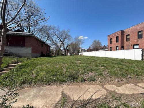 7009 Michigan Avenue, St Louis, MO, 63111 | Card Image