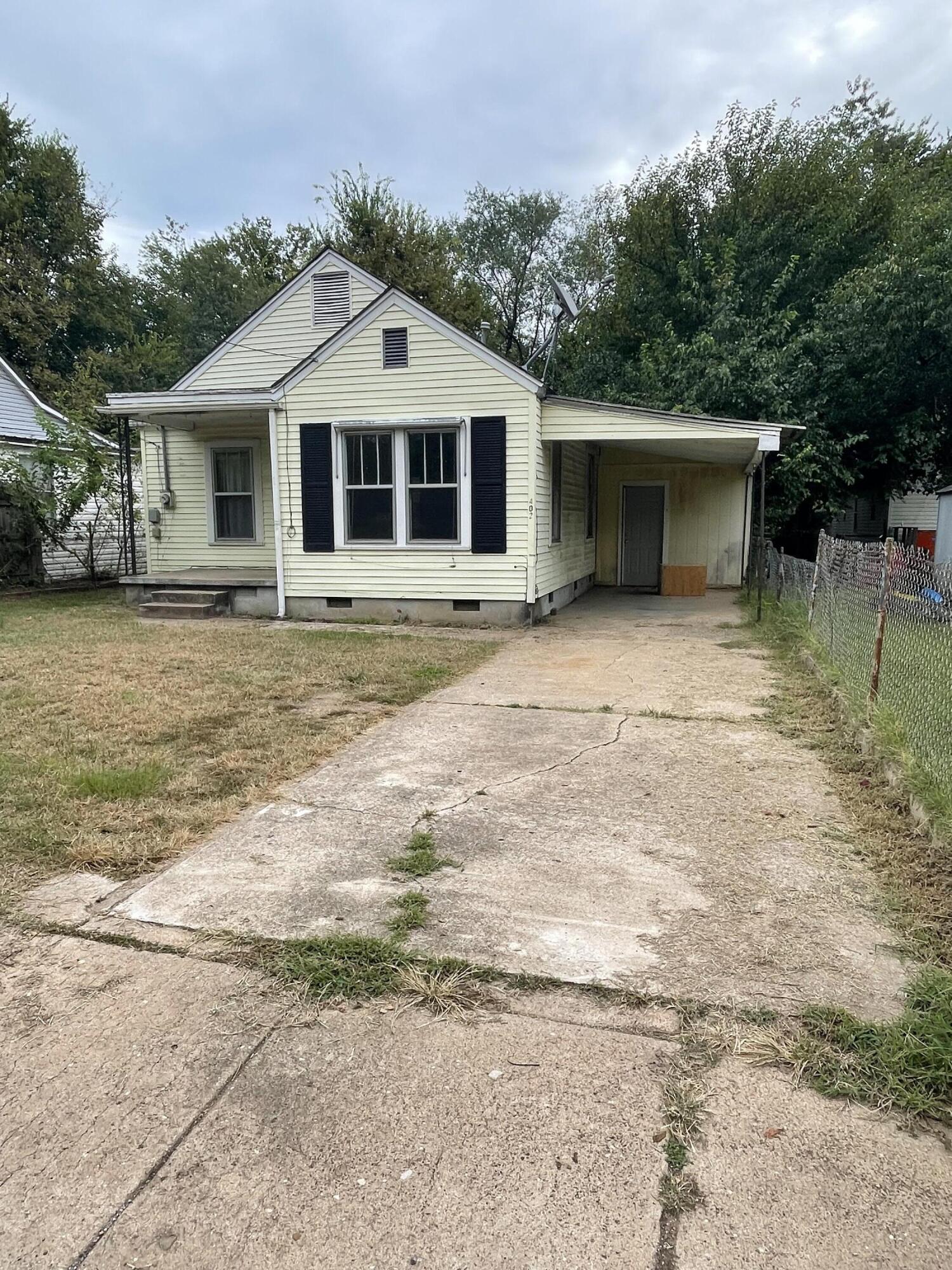 Alston St, Ozark, AR 72949