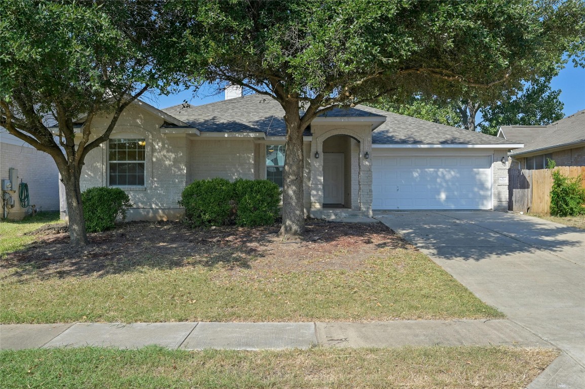Bonnie Ln, Round Rock, TX 78665