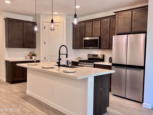 5518 W Stargazer Pl, Laveen, AZ, 85339-1211 | Card Image
