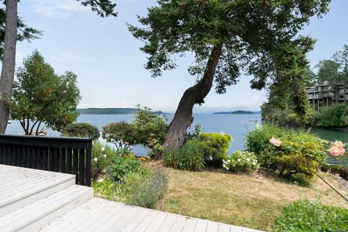 11-2330 Harbour Rd, Sidney, BC, V8L2P8 | Card Image
