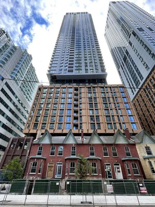 3715-8 Widmer St, Toronto, ON, M5V0W6 | Card Image