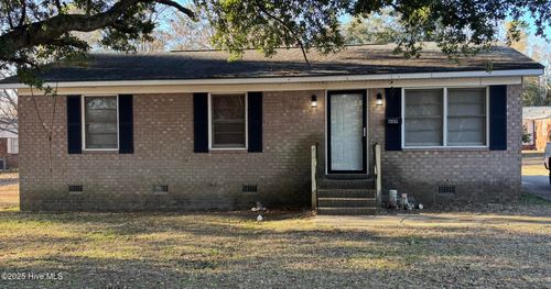 609 Poplar St, Rockingham, NC, 28379-2747 | Card Image