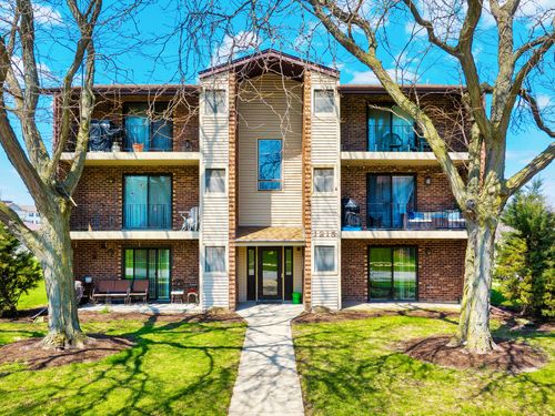 apt-200-1215 Chalet Rd, Naperville, IL, 60563-2995 | Card Image