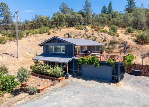 12233 Hilltop Drive, Grass Valley, CA, 95949 | Card Image