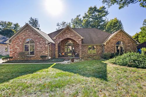 282 Adrienne Dr, Greenwood, IN, 46142-9039 | Card Image