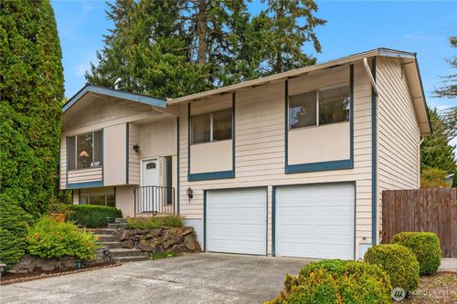12530 Ne 148th St, Woodinville, WA, 98072-4641 | Card Image
