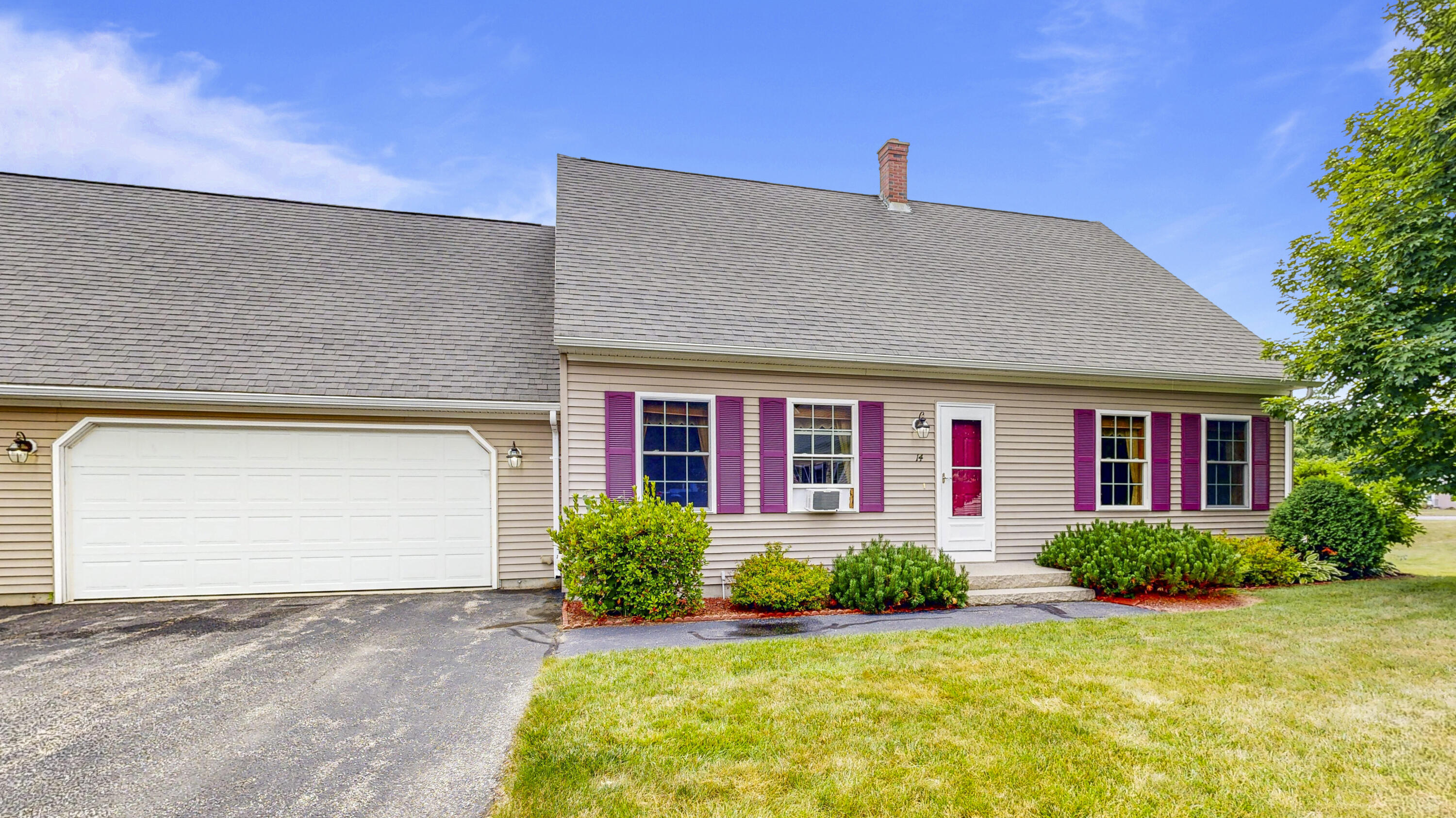 Amethyst Cir, Auburn, ME 04210