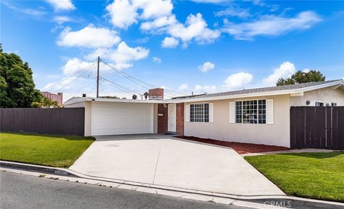 11662 Puryear Ln, Garden Grove, CA, 92840 | Card Image