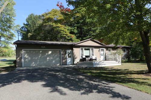 842 Carlson Drive Nw, Pine Township, MI, 48888 | Card Image