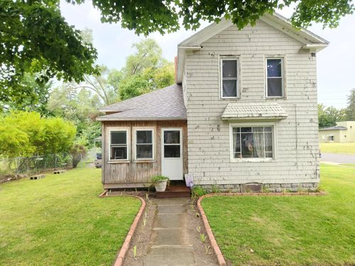 425 N Dean St, Centreville, MI, 49032-9687 | Card Image