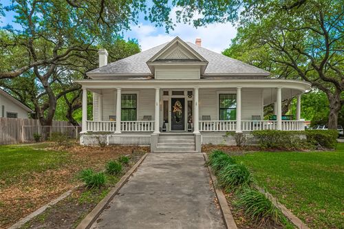 500 W Post Office St, Eagle Lake, TX, 77434-1630 | Card Image