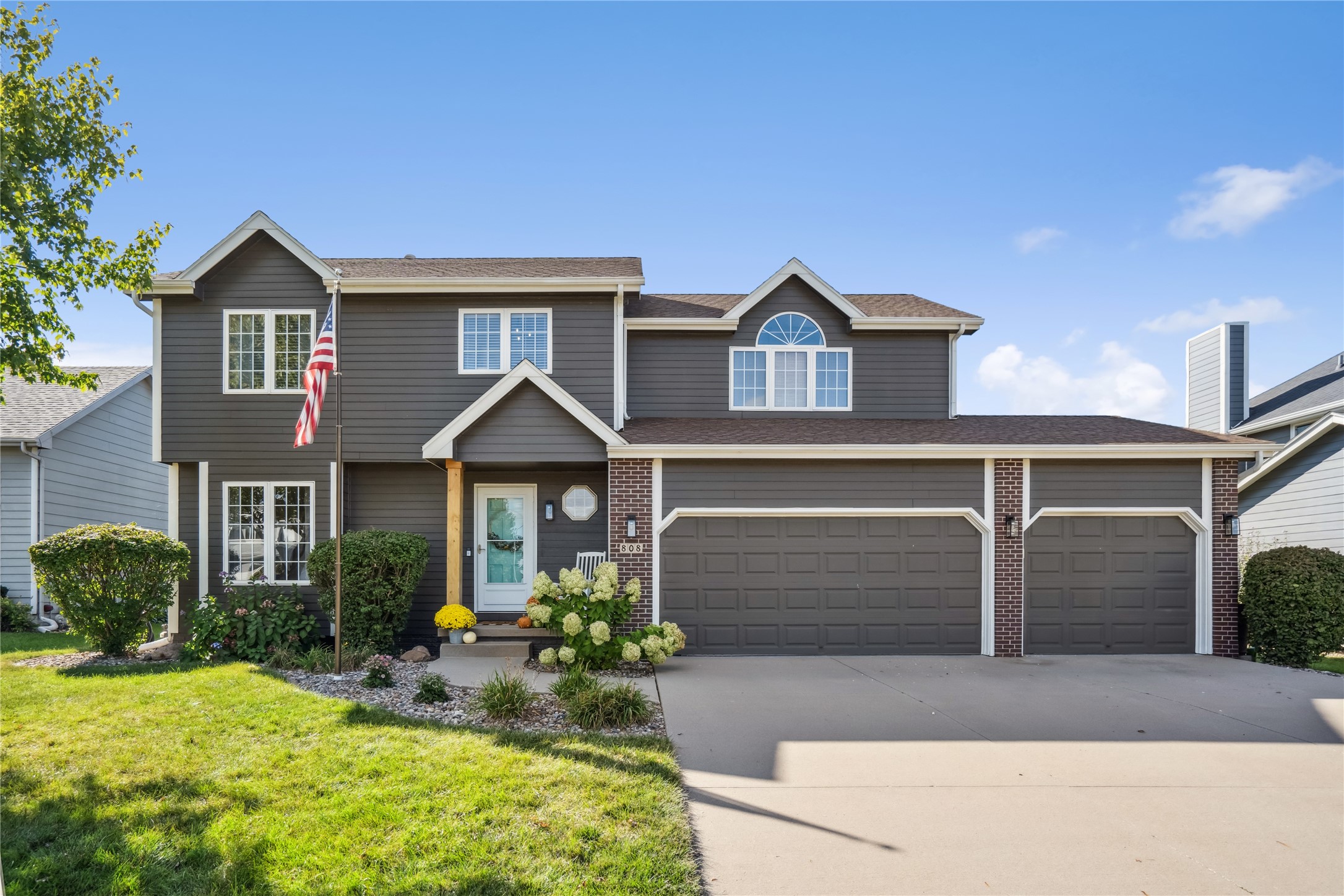 Shawver Dr, Grimes, IA 50111
