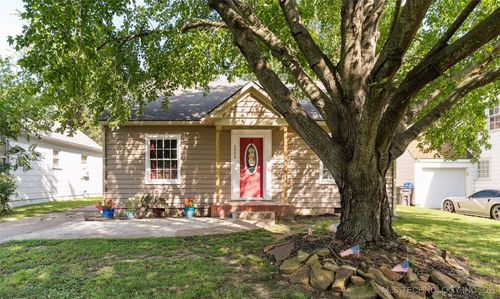 2008 S Dewey Ave, Bartlesville, OK, 74003-6505 | Card Image