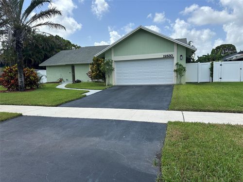 12530 Sw 11th Ct, Davie, FL, 33325-5529 | Card Image