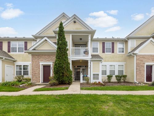 4-2225 Aurora Dr, Pingree Grove, IL, 60140-6431 | Card Image