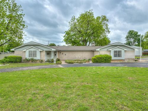 508 E Main St, Tuttle, OK, 73089-9191 | Card Image