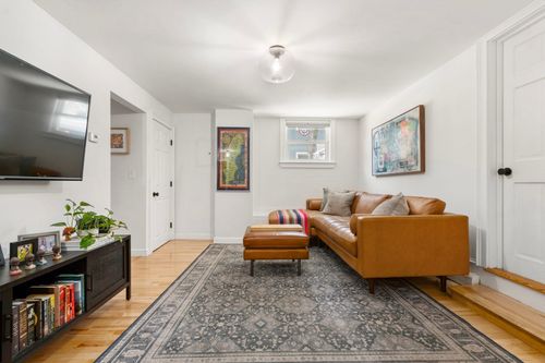 1-209 Bunker Hill St, Boston, MA, 02129-2566 | Card Image