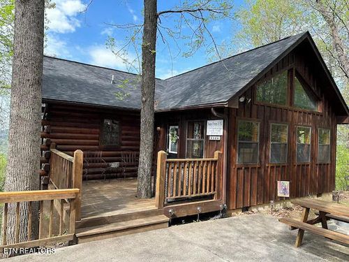 3346 Priscilla Heights Ln, Sevierville, TN, 37862 | Card Image
