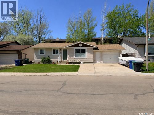 157 Coldspring Cres, Saskatoon, SK, S7J3M3 | Card Image