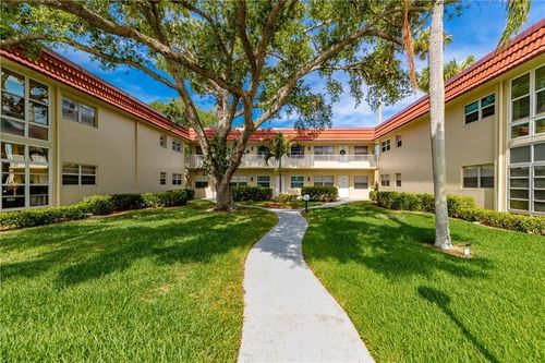 201-17 Vista Palm Ln, VERO BEACH, FL, 32962-0848 | Card Image
