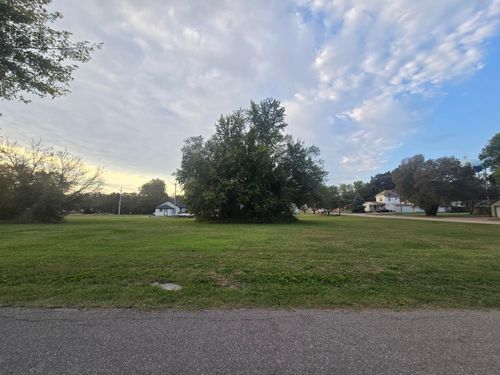 Lot 5 Ames Ave, Winfield, KS, 67156 | Card Image