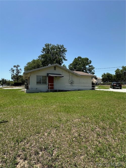 402 W Highland Blvd, Inverness, FL, 34452-4718 | Card Image