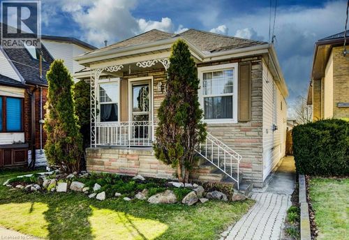 458 Upper Wentworth St, Hamilton, ON, L9A4T7 | Card Image